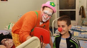 Elliot Resnick, Jewish Press Staff Reporter Lev Leytzan: Medical Clowns Bringing Joy To Patients And Their Families